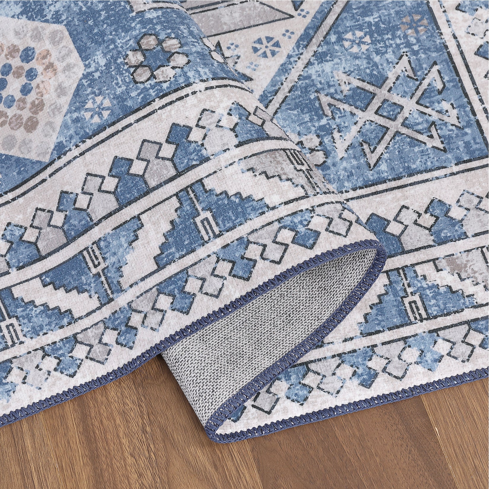 Garvee Runner Rug 2x8 Feet Washable Non-Slip Vintage Medallion Hallway Runner, Stain Resistant Traditional Distressed Kitchen Mat Laundry Entryway Carpet Runner for Doorway Bedside, Blue