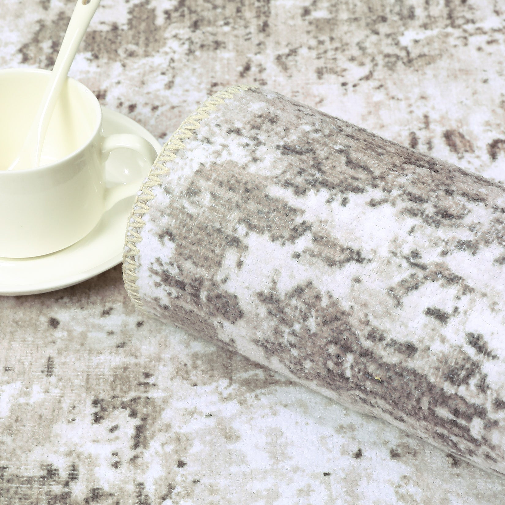 Garvee Abstract Taupe 5x7 Machine Washable Modern Rug Distressed Floor Mat Indoor Soft Floor Cover Low Pile Living Room Rug Non-Shedding Foldable Washable Throw Carpet Non Slip Bedroom Thin Rug Taupe