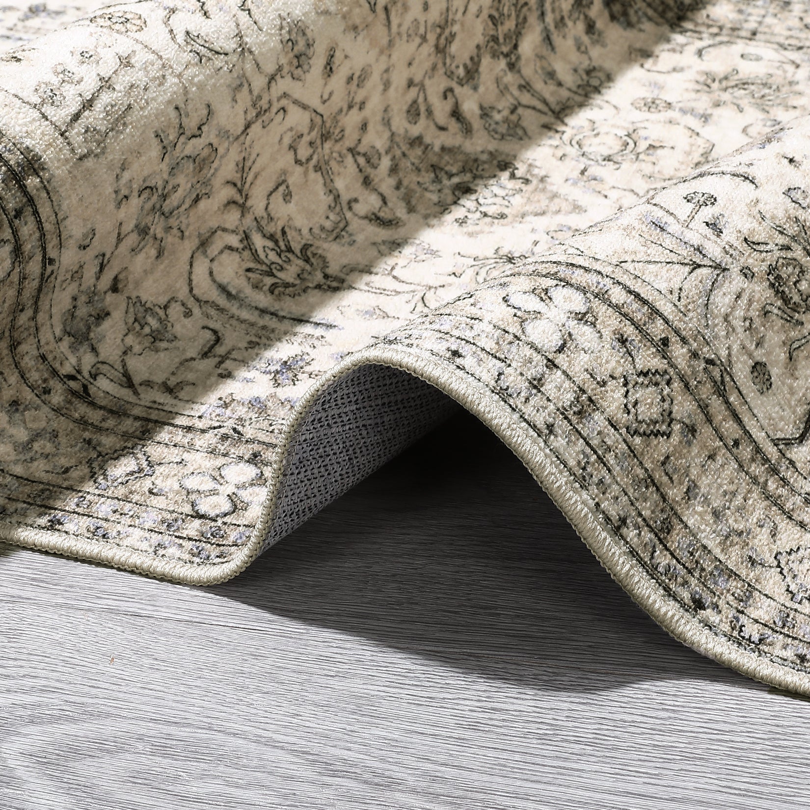 Garvee Persian Antique Beige 6x9 Ultra-Thin Rug, Vintage Floral Distressed Rug Tribal Floral Printed Rug Washable Rug Non Slip Foldable Rug for Living Room Bedroom Nursery Home Office Low Pile Non-Shedding Rug