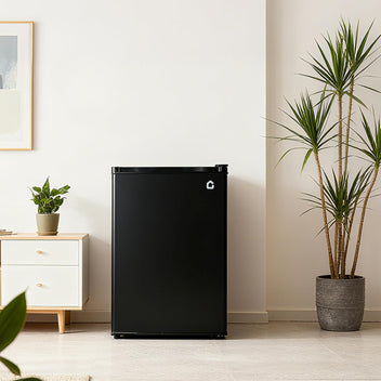 Garvee 4.5 Cu. Ft. Compact Refrigerator Single Door Mini Fridge Adjustable Shelves Dorm Office Kitchen Bedroom Bar Use Energy-Efficient Quiet Operation