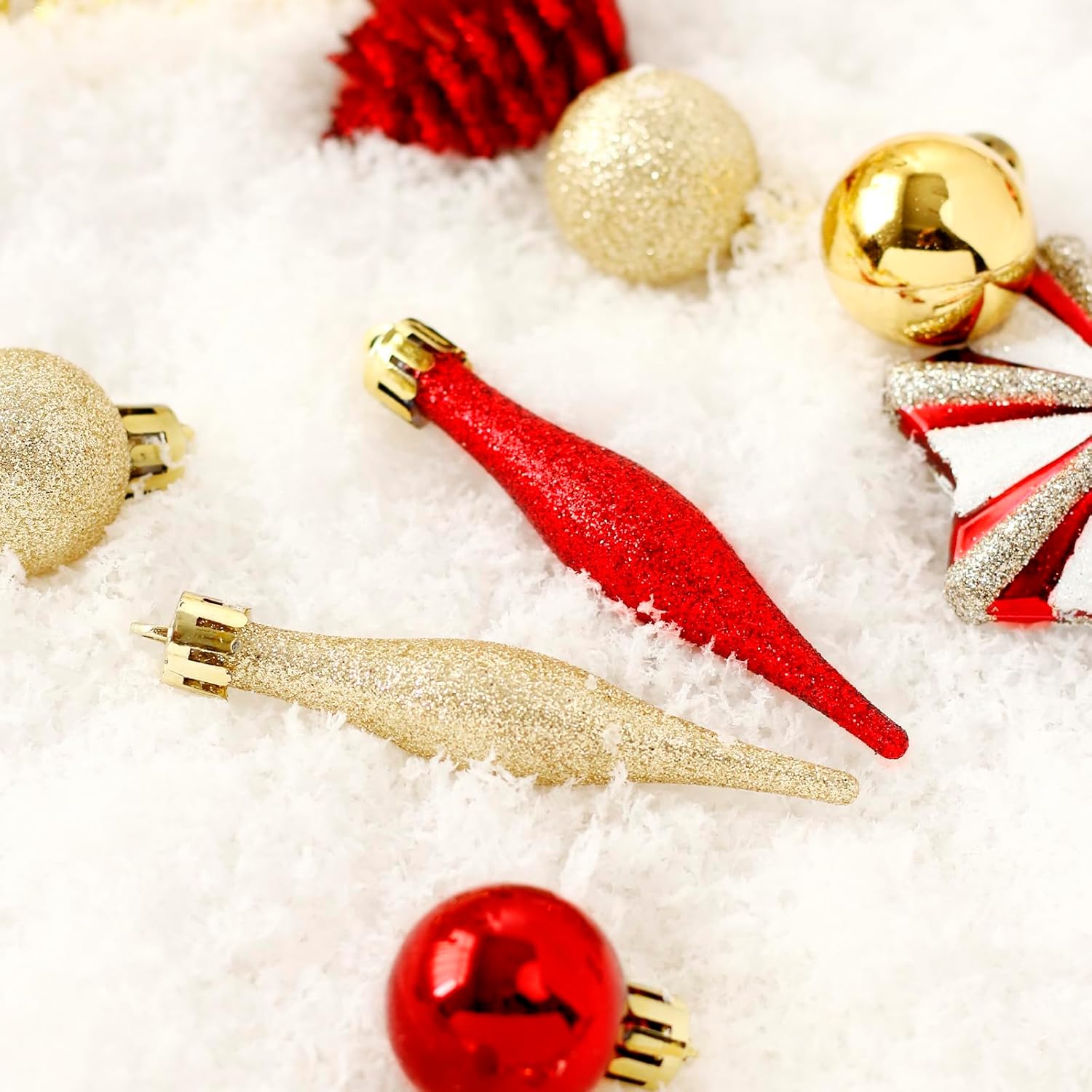 Garvee 70 Pcs Christmas Tree Ornaments Shatterproof Plastic Balls Glitter Stars Stockings Xmas Party Home Decor