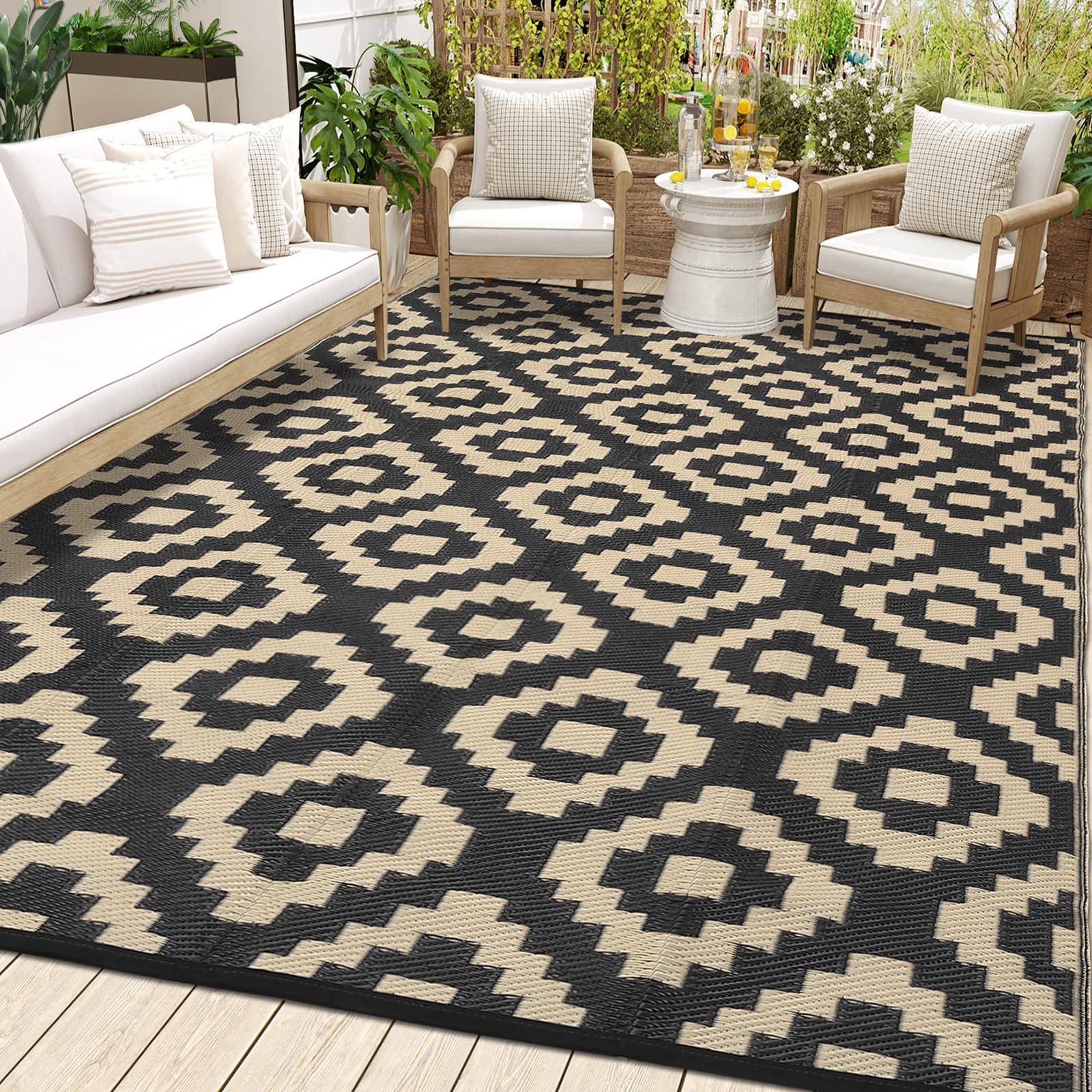 8x10 durable plastic straw rug with modern diamond design, ideal for outdoor spaces.