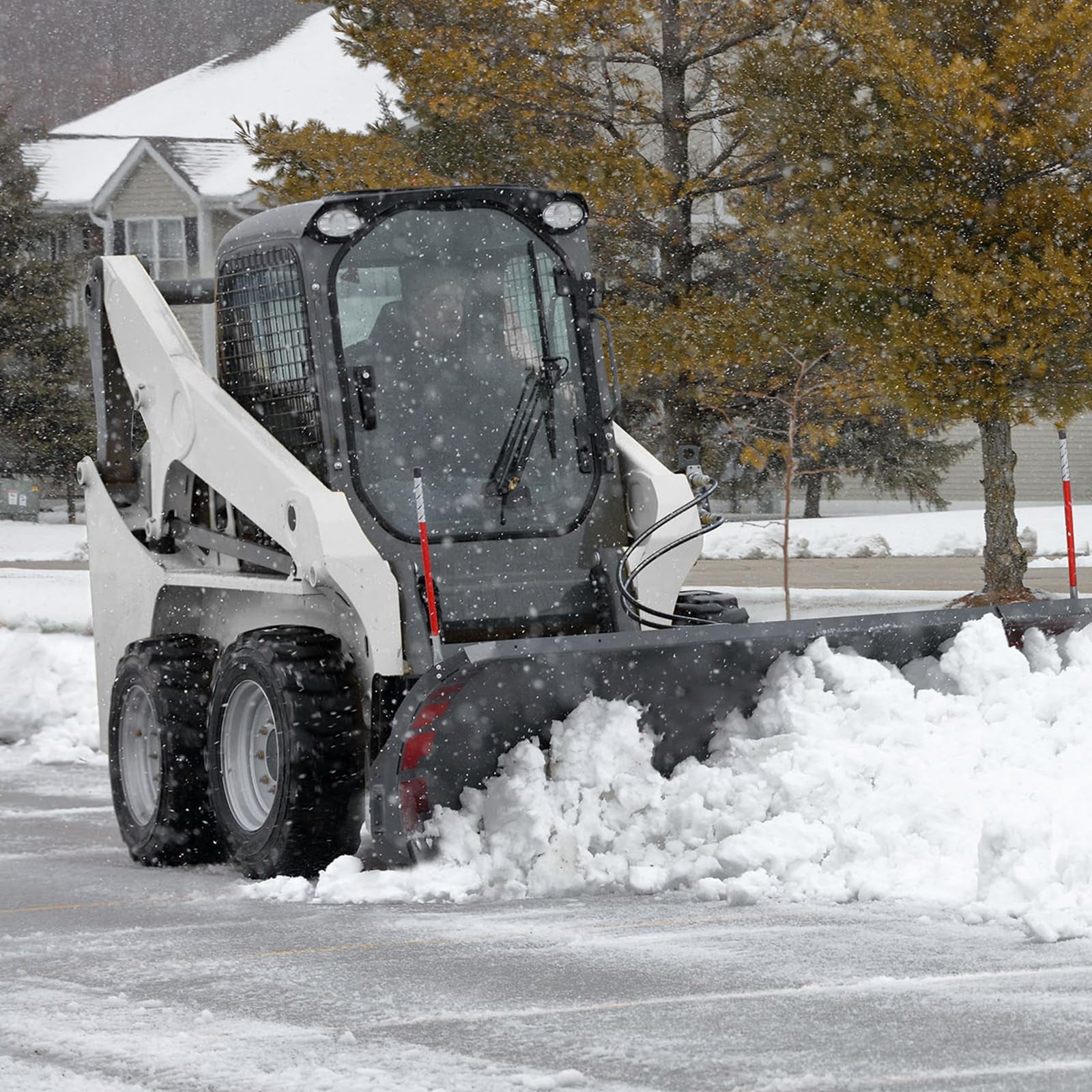 Garvee 1/2 Inch Skid Steer Attachment Plate, Steel Quick Tach Attachment Loader Plate, 12000 LBS Max, Thick Skid Steer Mount Plate Fits Kubota, Bobcat, Tractors
