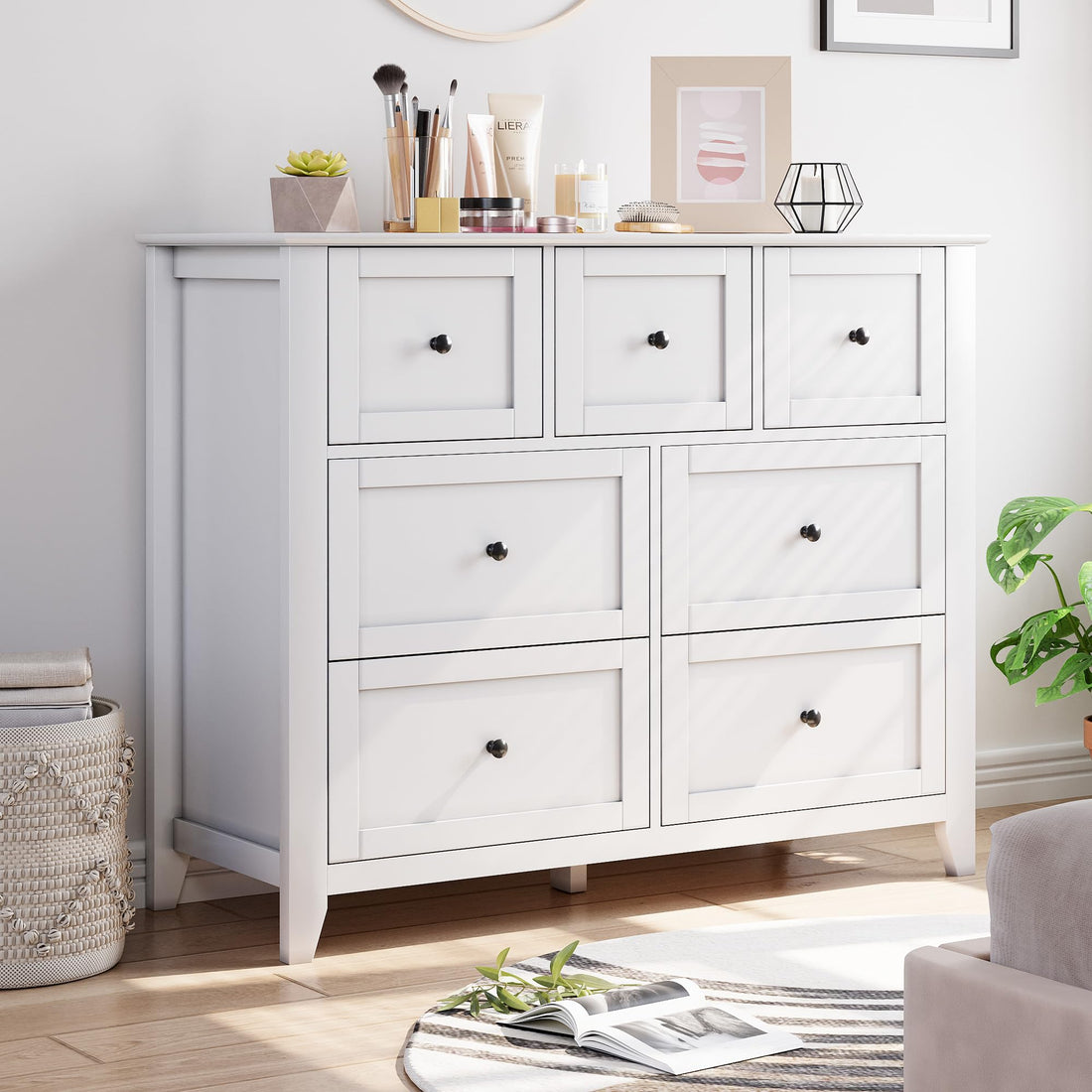 Garvee White 7 Chest of Drawer Dresser, Modern and Stylish Dresser, Deep Drawers and Nickel Round Handle, Wood Organizer Dresser With Ample Storage Space for Bedroom, Living Room, Entryway