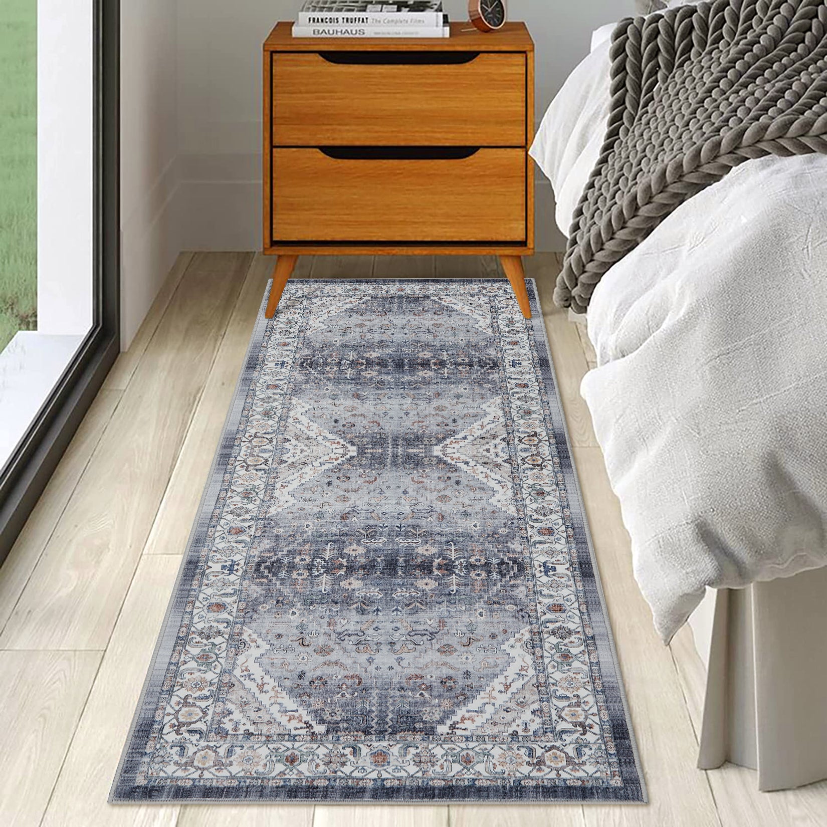 Garvee Persian Grey 2x6 Runner Rugs Vintage Hallway Area Rug Print Distressed Kitchen Indoor Bedroom Rug Washable Living Room Retro Rug for Dining Room
