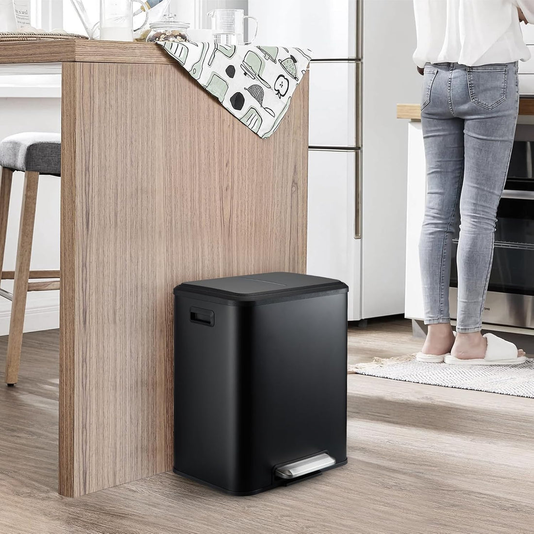 Garvee 8 Gallon Stainless Steel Dual Trash Can Recycling Bin with Removable Inner Bin and Soft Close Lid for Kitchen and Home Office, Black