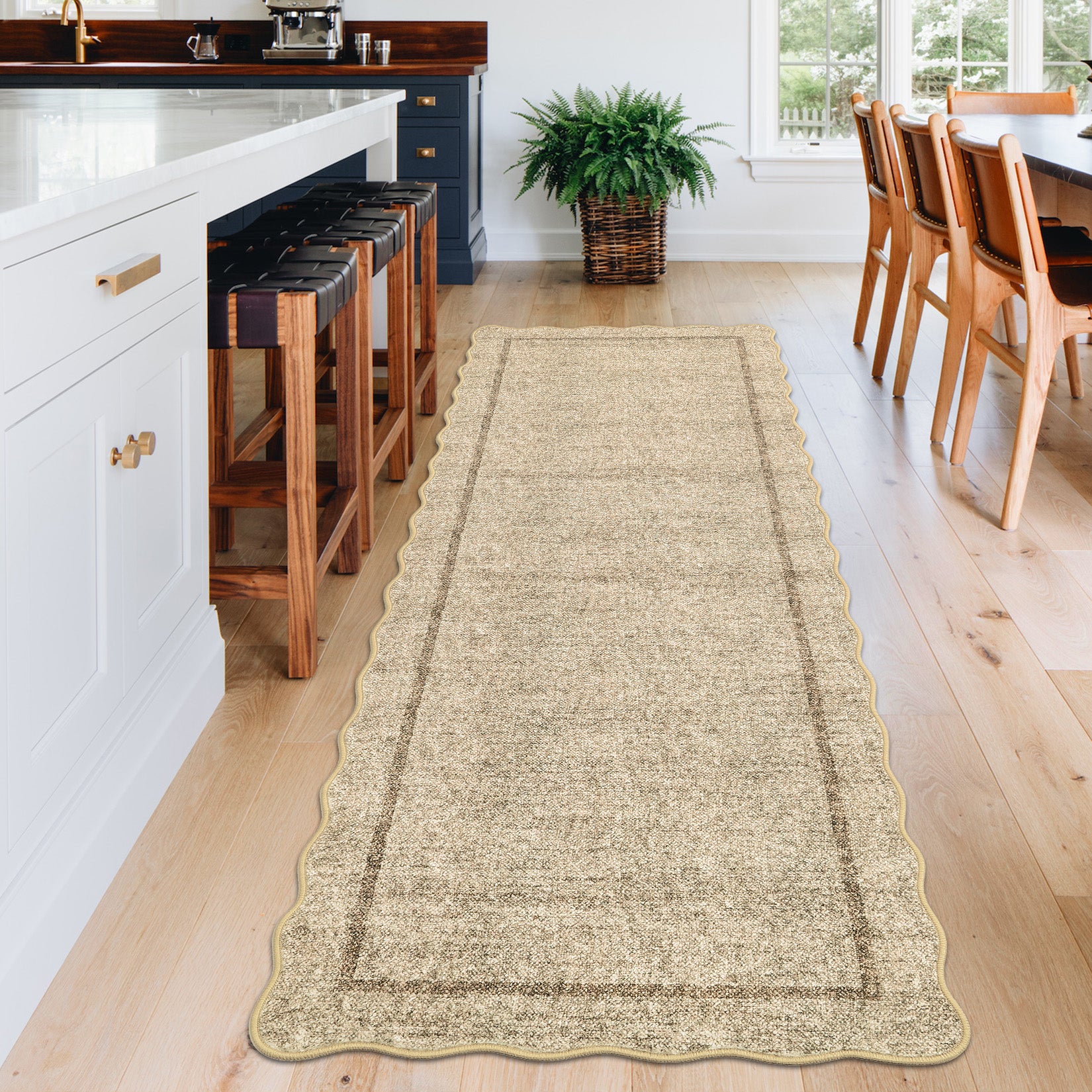 Garvee 2' × 6' Modern Scalloped Border Runner Rug, Machine Washable Non-Slip Low-Pile Rug for Hallway, Kitchen & Entryway, Black And White