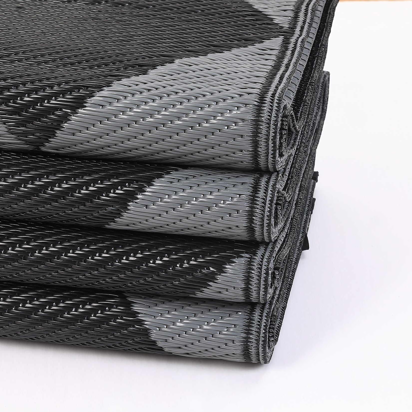 Garvee Outdoor Plastic Straw Rug 8x10 Reversible Waterproof Patio Rug Black/Grey Diamond for Camping, RV, Porch, Balcony, Picnic, Beach