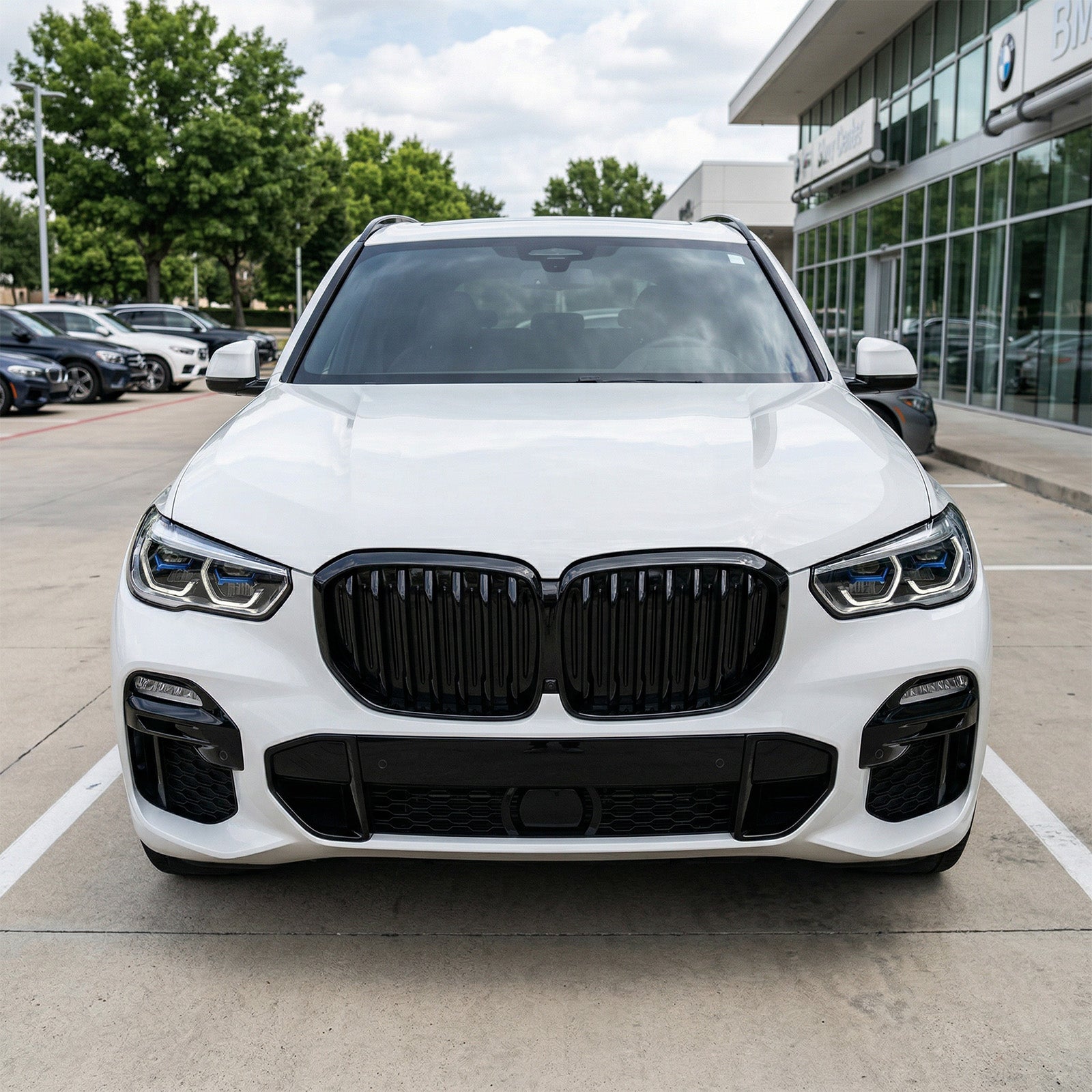 High-quality Glossy Black Grille for luxury car X5 G05 2018-2023, Compatible with XDrive40i/50i/45e/M50i, Front Exterior Accessory