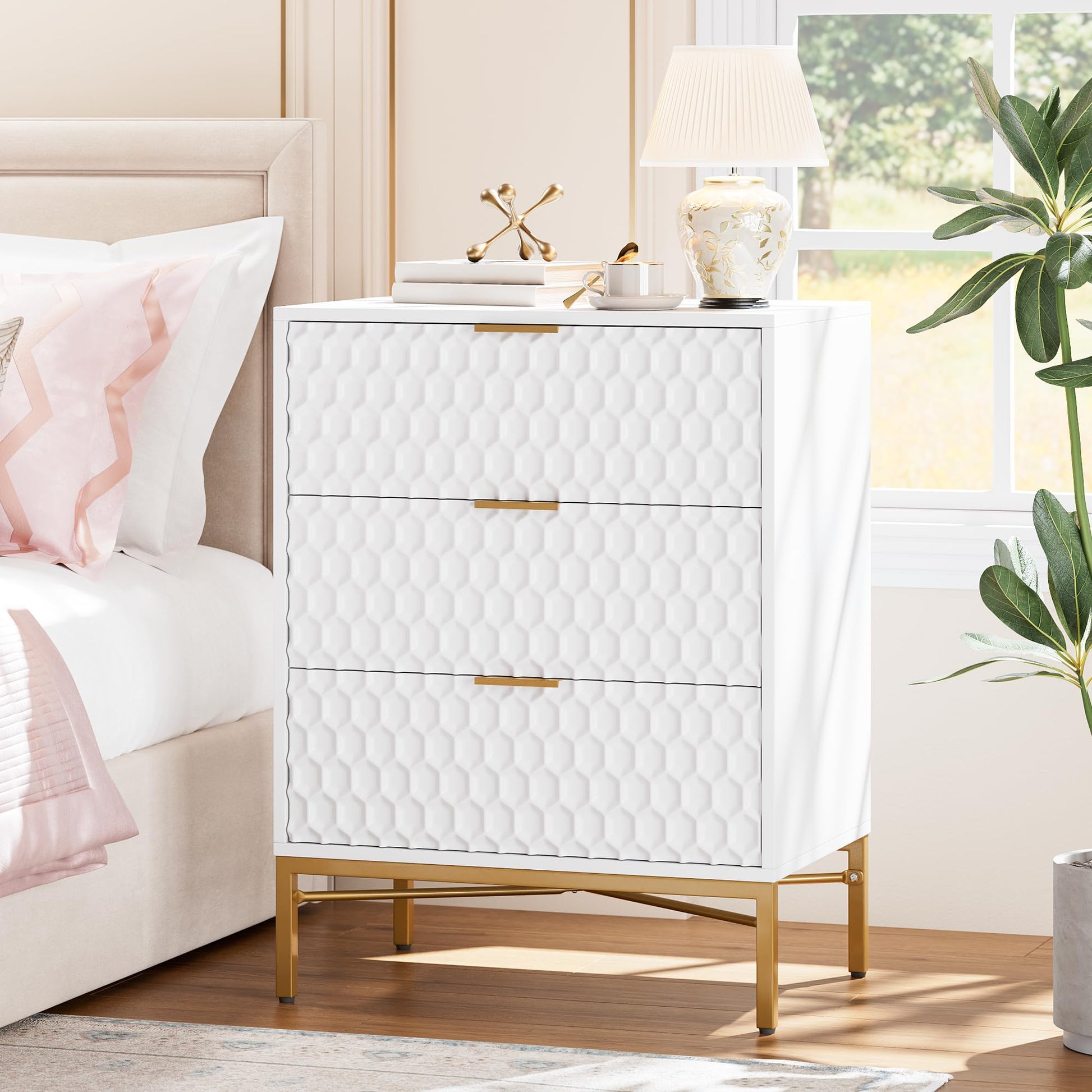 Garvee White 3 Drawer Dresser for Bedroom, Simply Modern Chest of Drawers for Closet with Wide Top, Wooden Dresser with Deep Drawers, Nightstand for Living Room, Hallway, Kids Room