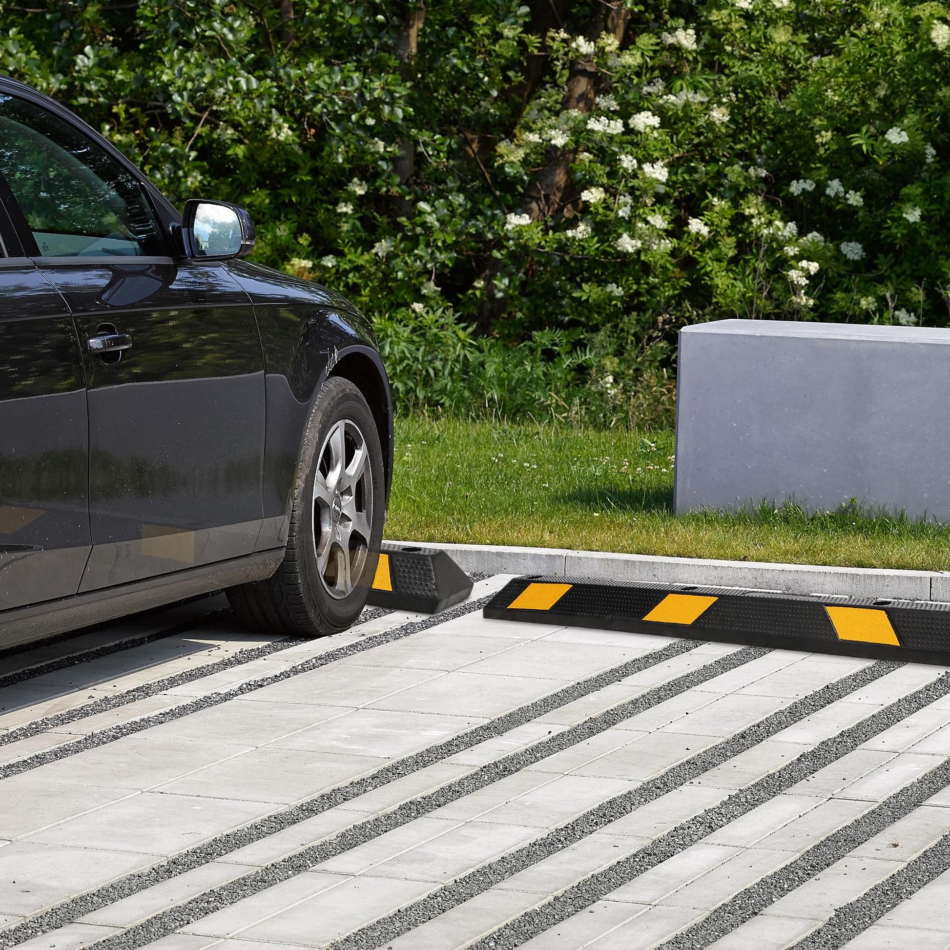 Garvee 72" Rubber Parking Curb Heavy Duty Wheel Stopper with Yellow Reflective Stripes for Garage Driveway Parking Lot 72" x 6" x 4"