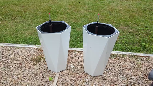 Garvee 22.4 Inch Tall Planters Set of 2 Large Flower Pot Outdoor and Indoor with 2 Trays and a Water Level Monitor and Wheels for Patio, Porch, Living Room, or Home Office, White