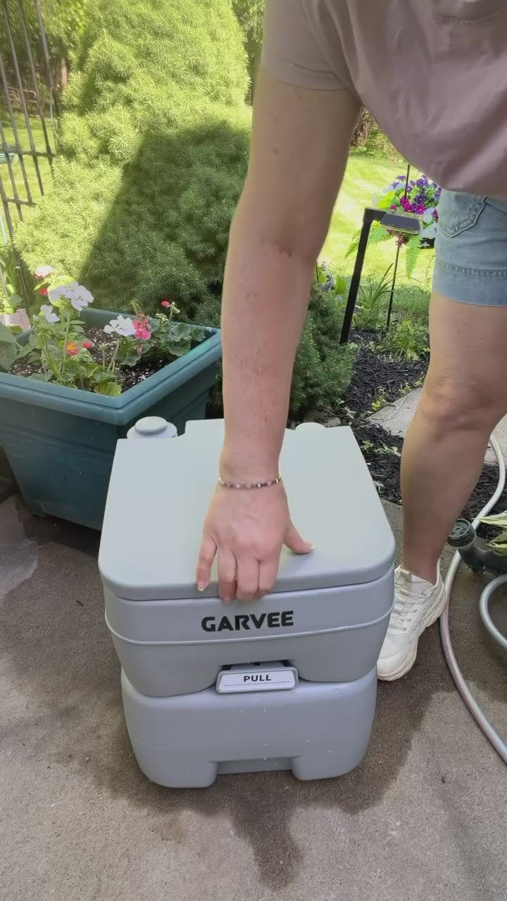 Garvee Pressurized 3-Outlet Flush Portable Toilet for Home & RV – 20L Display, Round Seat, Level Gauge, 22L Detachable Waste, 12L Clean Water Tank, Gray White – Pull-Out Water | Portable toilet 20L display three-outlet water pressure type pull-out water |