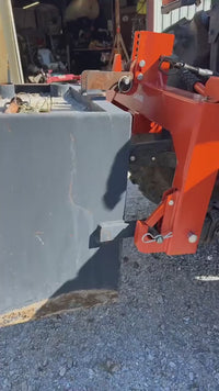 Garvee 3 Point Quick Hitch to Category 0 and 1 Tractors，3000 LBS Lifting Capacity Tractor Quick Hitch Between Lower Arms Attachments Quick Hitch with 2 Receivers,Orange