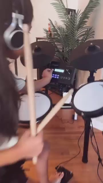 Garvee Electric Drum Set, Electric Drum Kit for Beginners with 390 Sounds, 30 songs, and 35 Drum Kits, Silent Mesh Drum Set with Pedals, Contains a Drum Throne, Drum Sticks, Headphones, USB MIDI