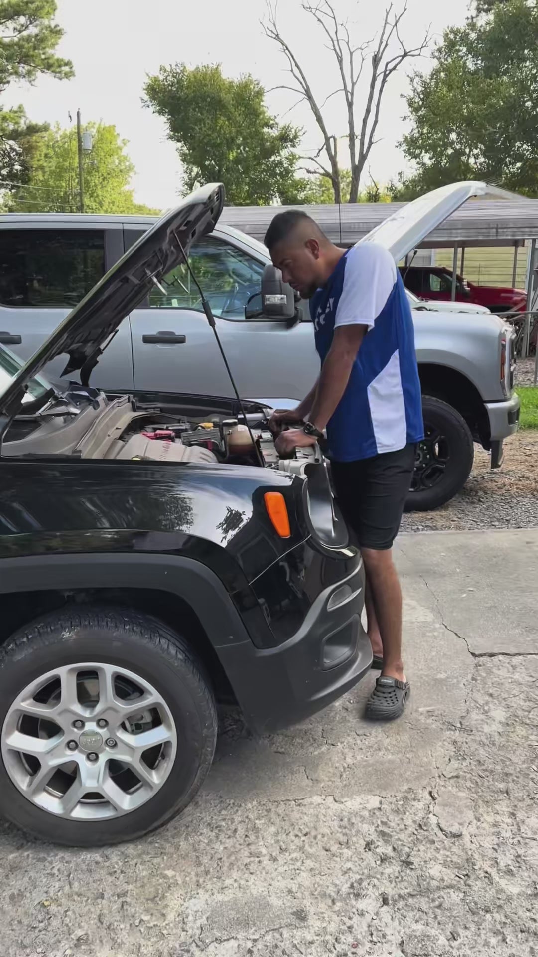 Garvee Automotive Engine Creeper, 48-66" Adjustable Height, Foldable Steel Frame Thick Cushion 6 Swivel Wheels Tool Pouch for Car Repair, Black