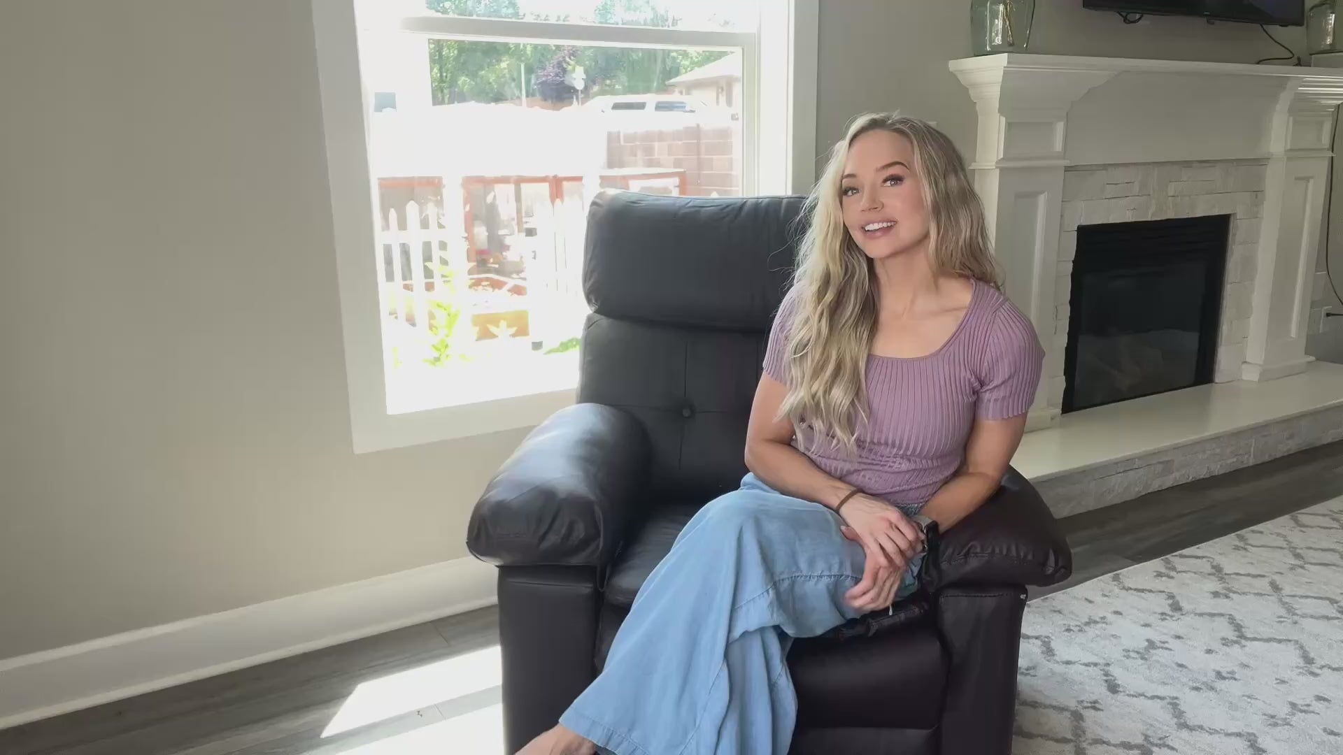 Garvee Oversized PU Leather Swivel Rocker Recliner Dining Chair - 360° Manual Reclining, Thick Cushion, Comfortable Arm & Backrest, Lounge Sofa for Living Room, Bedroom, Home Theater - Black