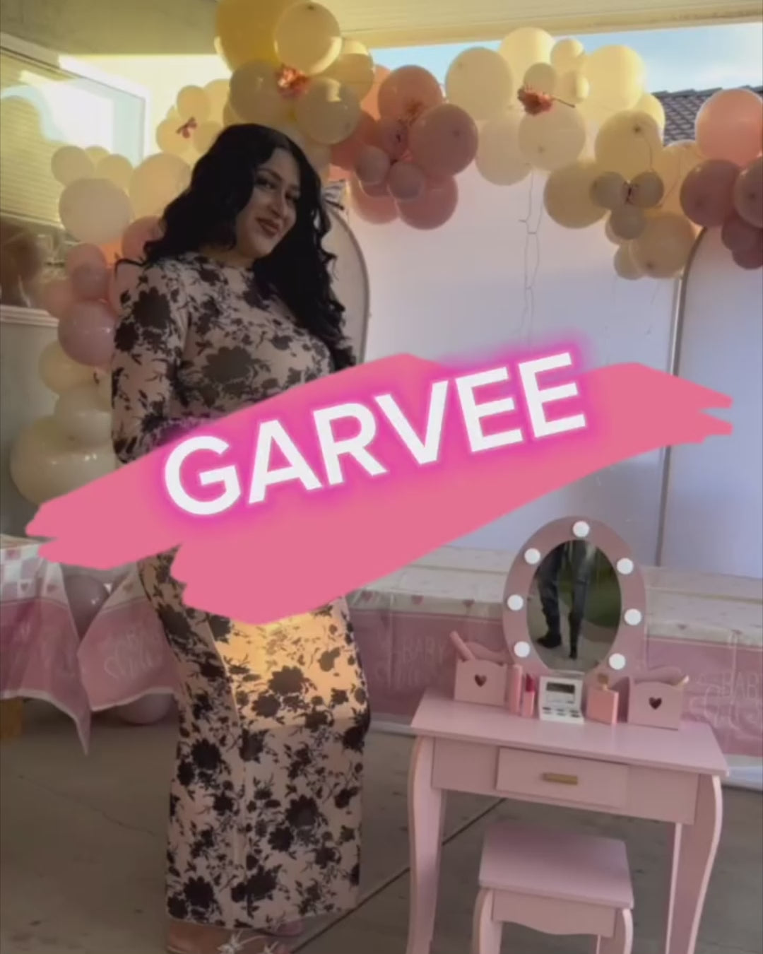 Garvee Kids Vanity Set with Mirror, Kids Vanity Table and Chair Set Girls' Makeup Dressing Table with Lights & Wood Makeup Playset for Age 4-9 Years