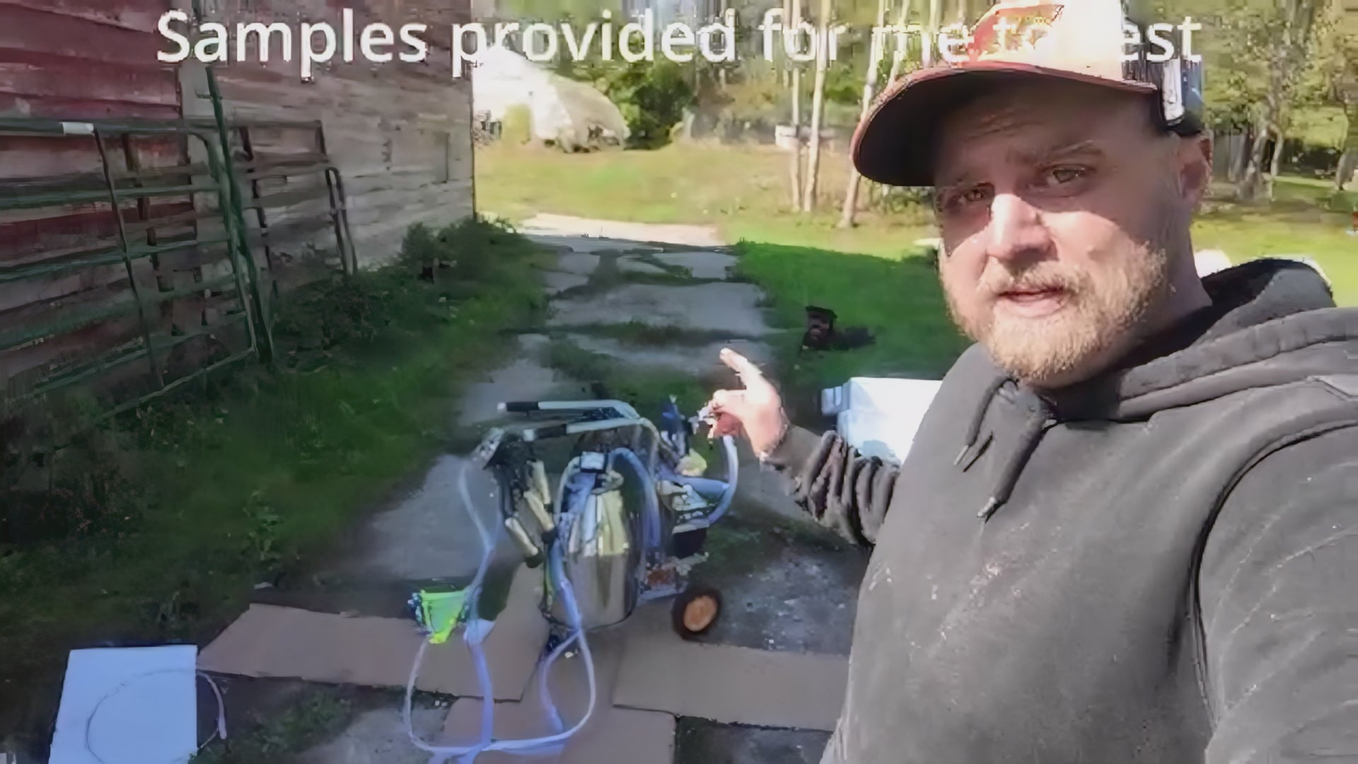 Garvee 6.6 Gal/25L Portable Cow Milking Machine, Electric Milking Machine with 304 Stainless Steel Bucket, Automatic Pulsation Vacuum Milker with Food-Grade Silicone Cups and Tubes, for Cows and Goats