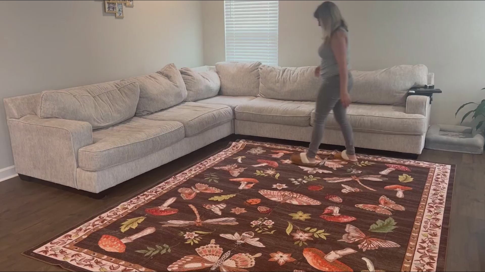 Garvee Brown 8x10 Mushroom Rug for Living Room Non Slip Washable Rug for Bedroom With Rubber Back Soft Low-Pile Stain Resistant Foldable Large Carpet for Office Nursery Dining Room